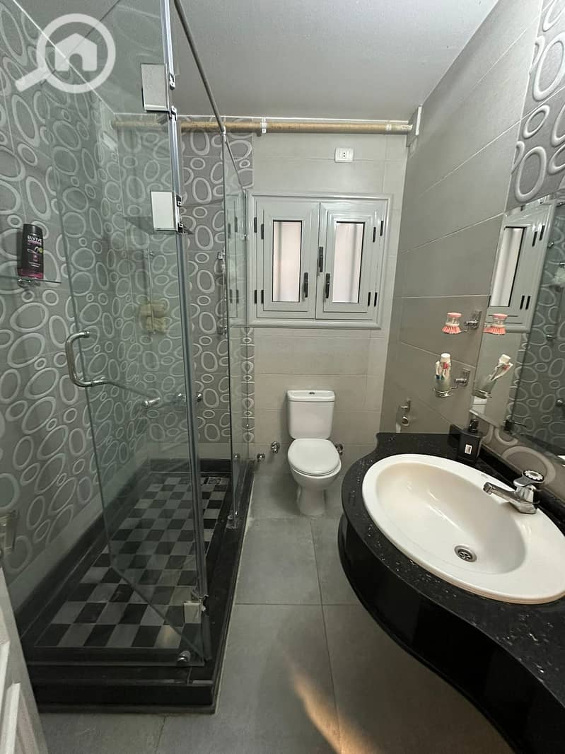 10 db6a966e-1e9b-47e3-9544-8a25d4437050. jpeg