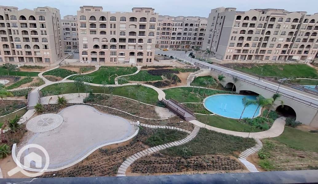 2 9f33068e-275d-4d45-b476-92e3e8fa2c3e. jpg