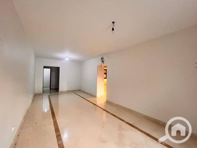 8 e7e3afc3-4602-43aa-8df3-e1e1b713e02c. jpeg