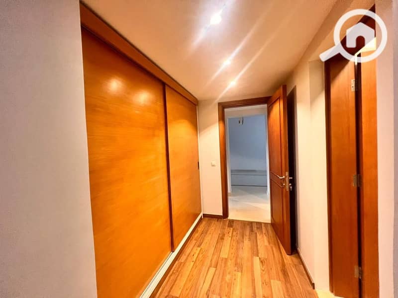 9 fc517ef8-b951-4dc2-a90b-4be80a8302a2. jpeg