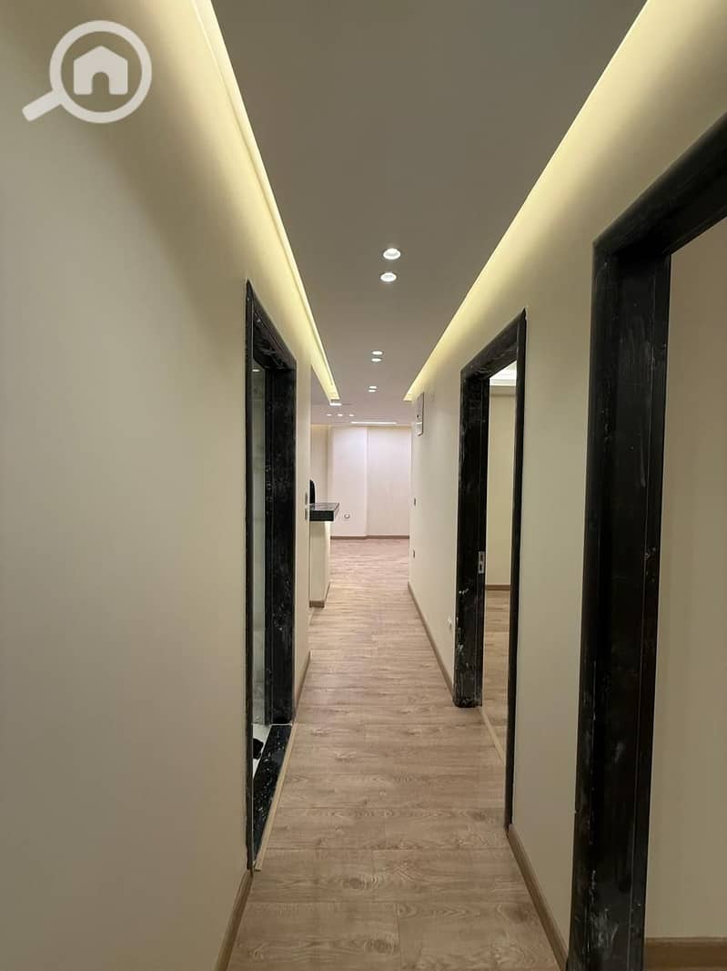 2 9a552726-0a15-4672-9308-29c12e77d4bf. jpg