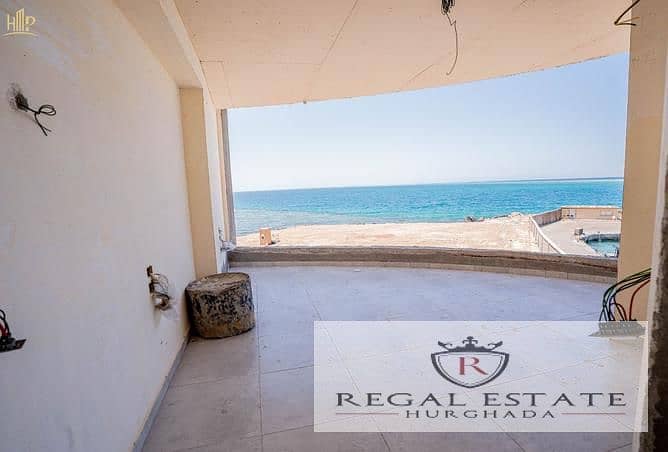 8 8094704-9f07do. jpg