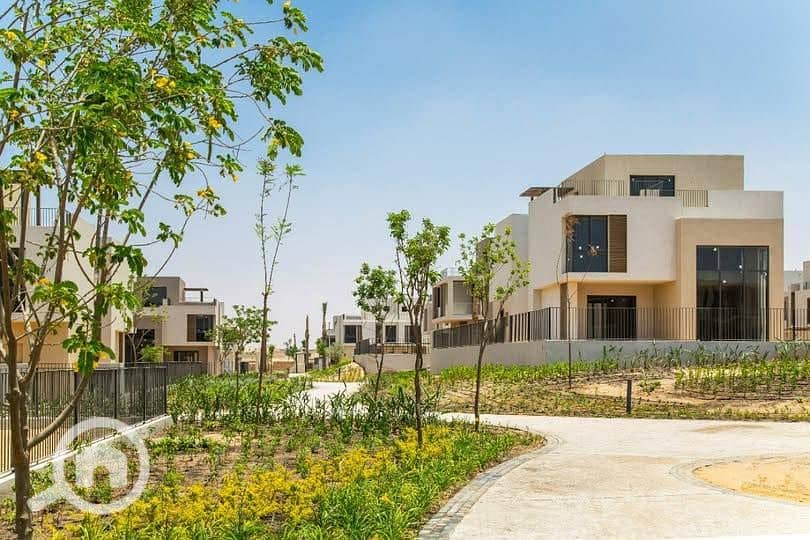 7 564598387_122267140784233445_4275943193507307542_n. jpg