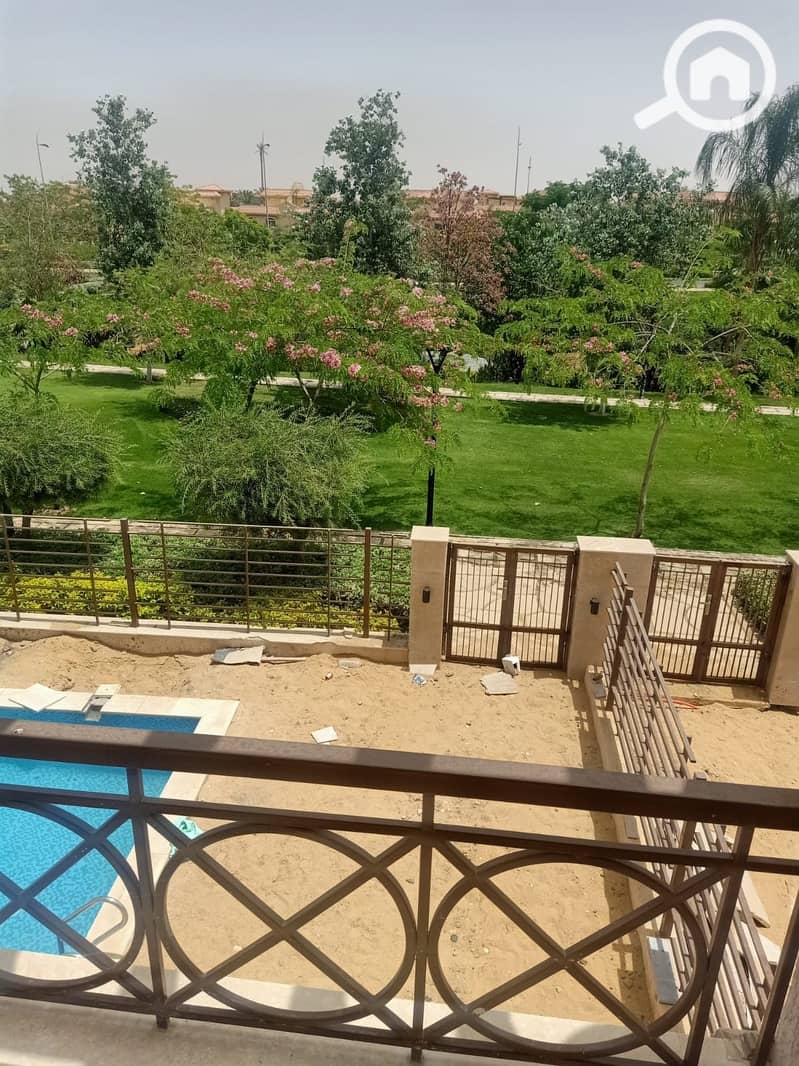 8 71d7287f-76f6-48d0-a6c6-4d8f20c97b90. jpeg