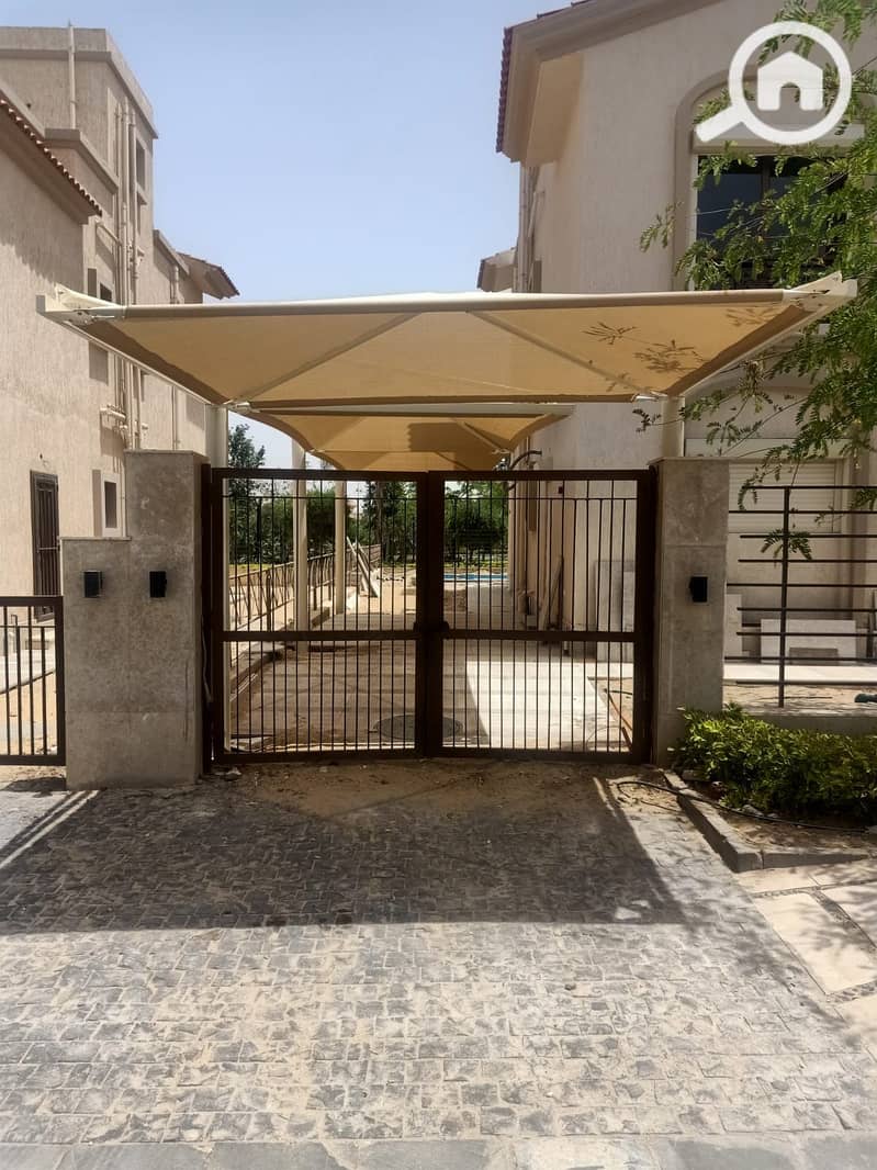 21 fc867fde-128b-4629-89bf-94fbede3c7ba. jpeg