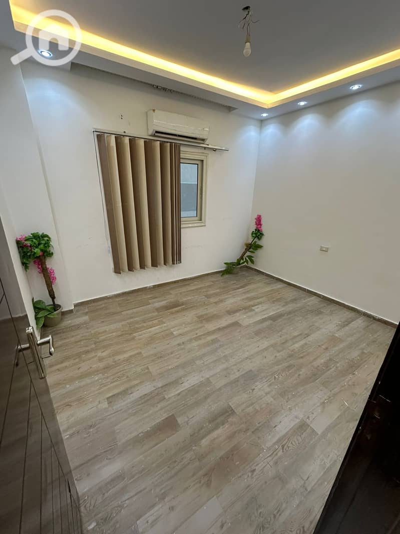 4 WhatsApp Image 2025-11-11 at 1.06. 43 PM. jpeg