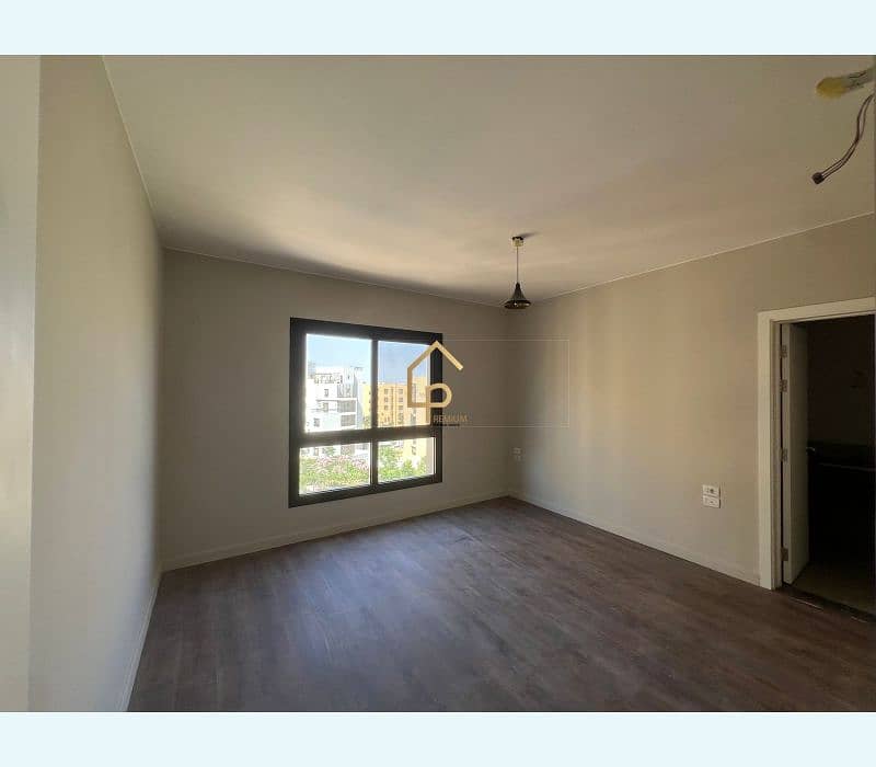 9 WhatsApp Image 2025-11-02 at 1.43. 20 PM (2). jpg