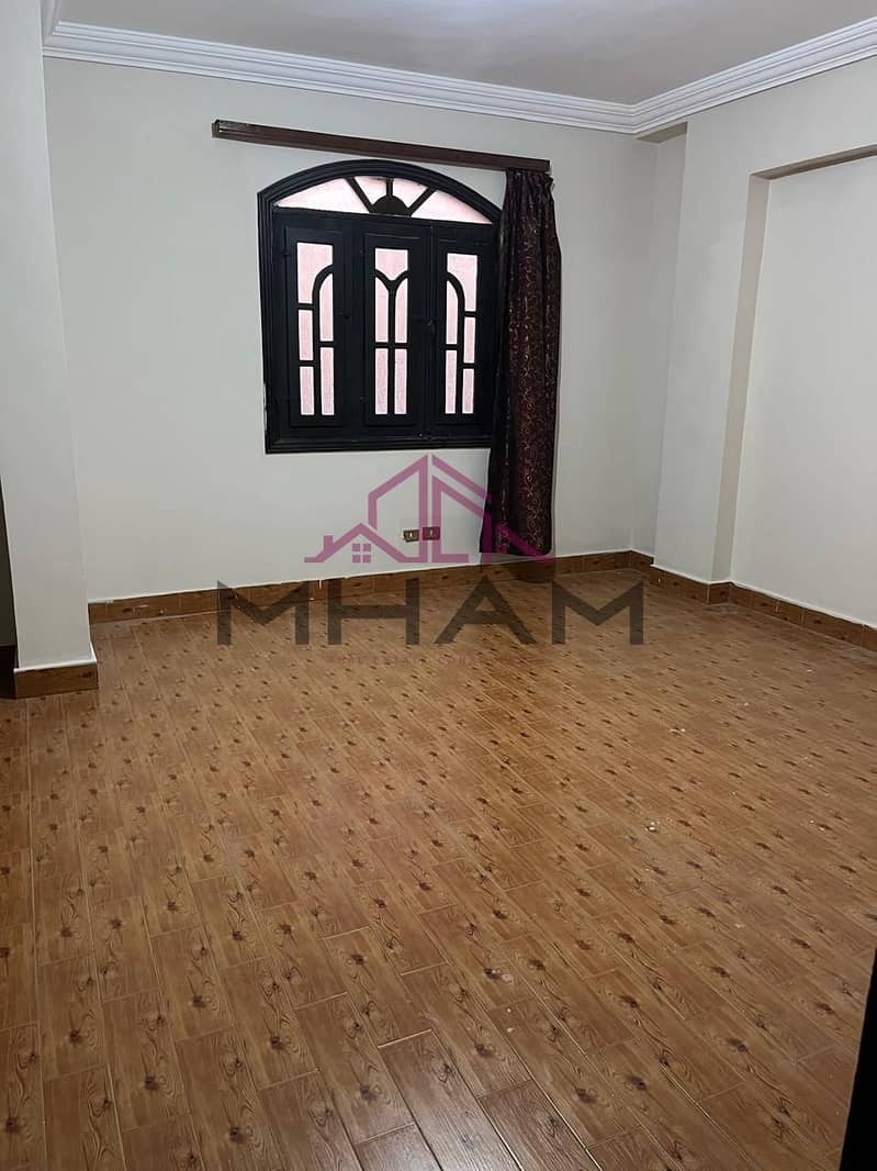 2 photo_5812023945262205810_y. jpg