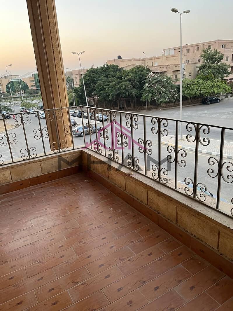 6 photo_5812023945262205815_y. jpg