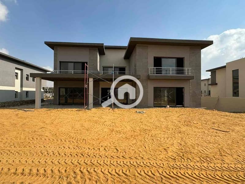 2 15debd95-4606-49b3-beba-34f0792d9629. jpg