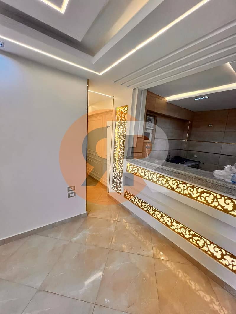 3 WhatsApp Image 2025-11-12 at 17.47. 00_b7efe696. jpg