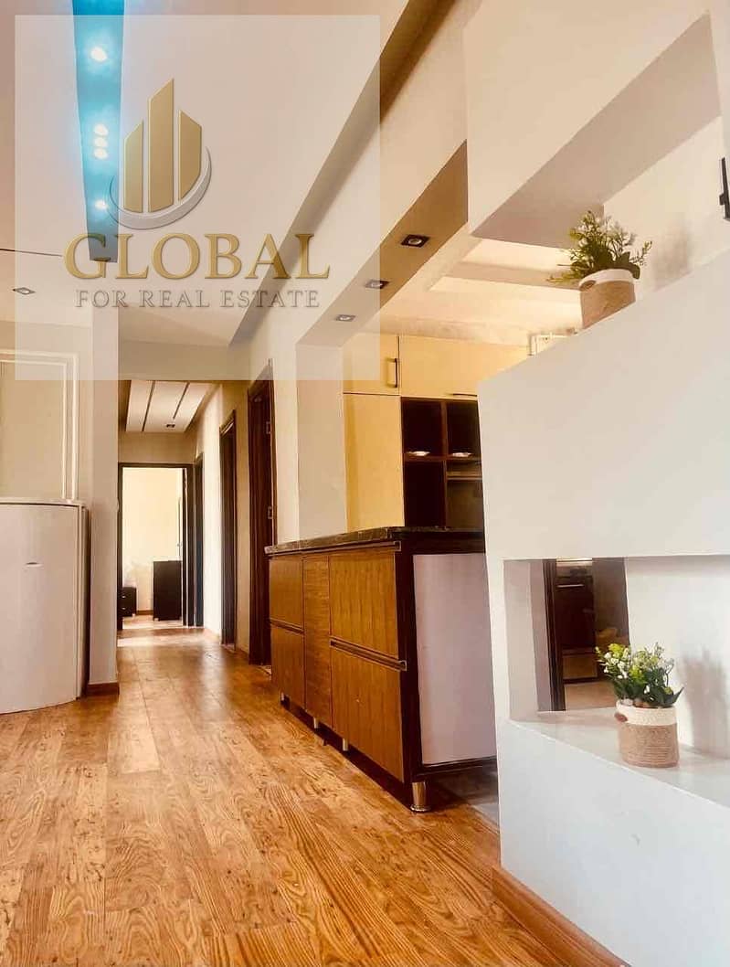 10 6216d713-7a98-4d77-a59e-1e8fc38edff3. jpg