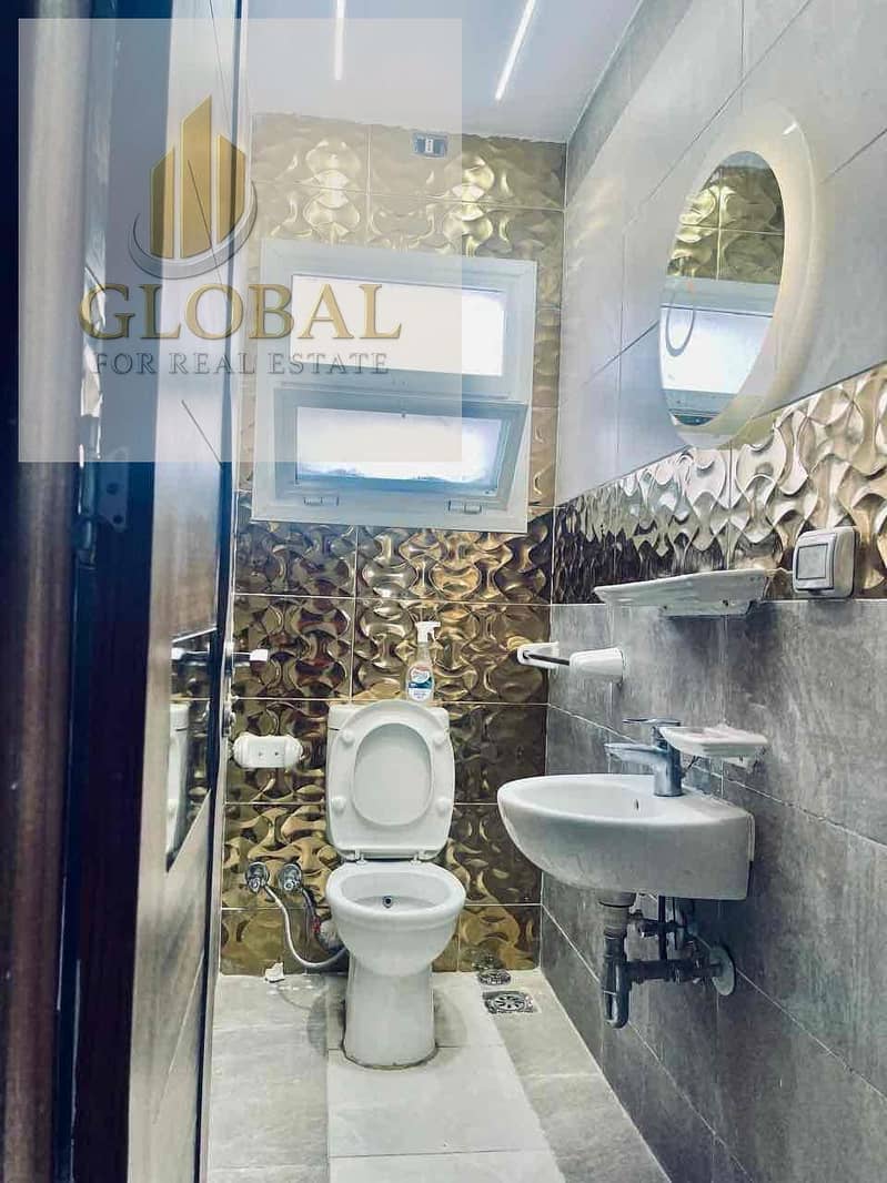 14 b97c1da8-1649-43b4-87c4-62895942681f. jpg