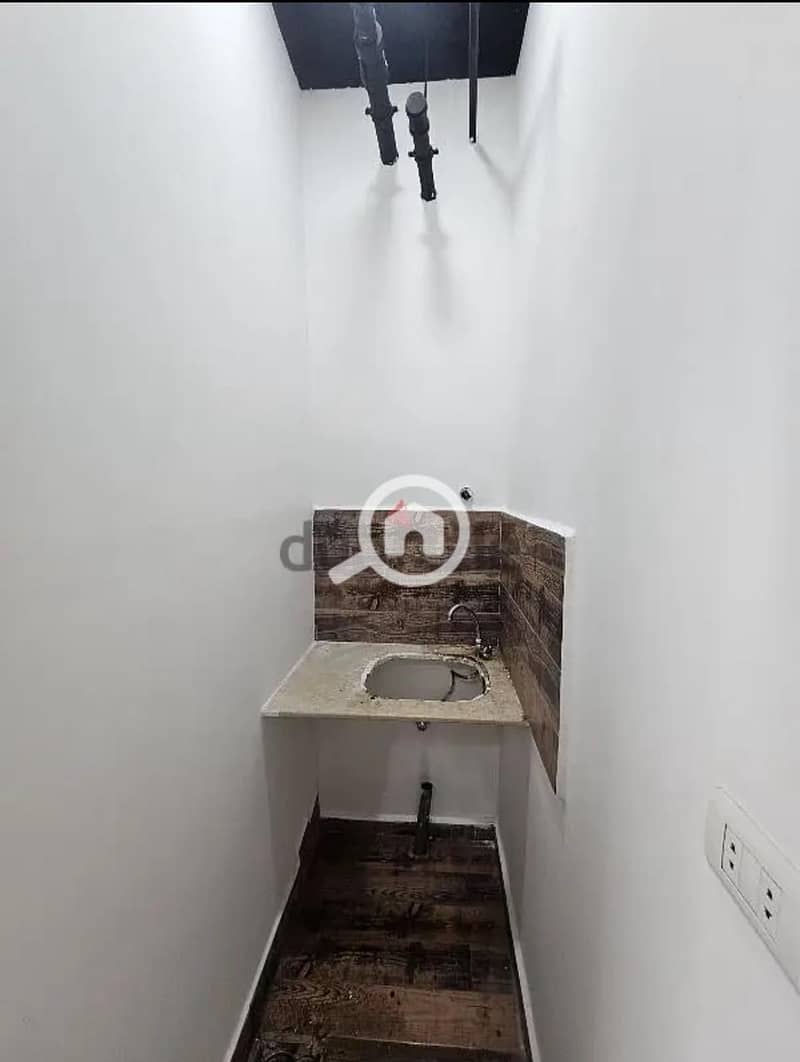 2 6a4cc5fd-b756-42ab-b2f0-c5e7fab13007. jpeg