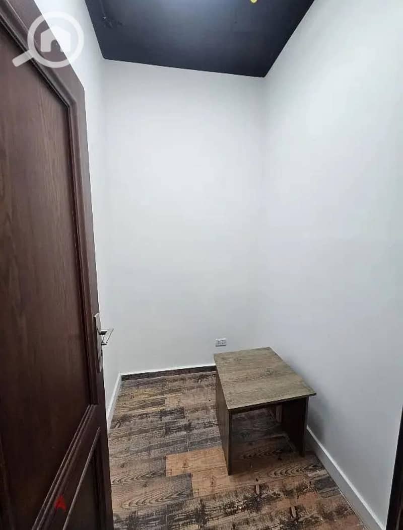 6 68c5609a-06c3-4fb5-bc57-84090ee8600a. jpeg