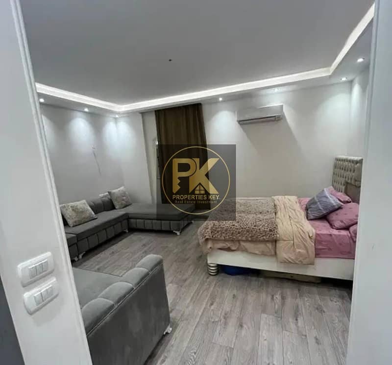 9 fc9e443d-a162-424e-89a7-67b963f1b896. jpg