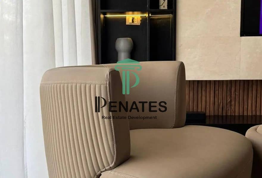 7 8180372-200b5o_11-13-2025. jpg