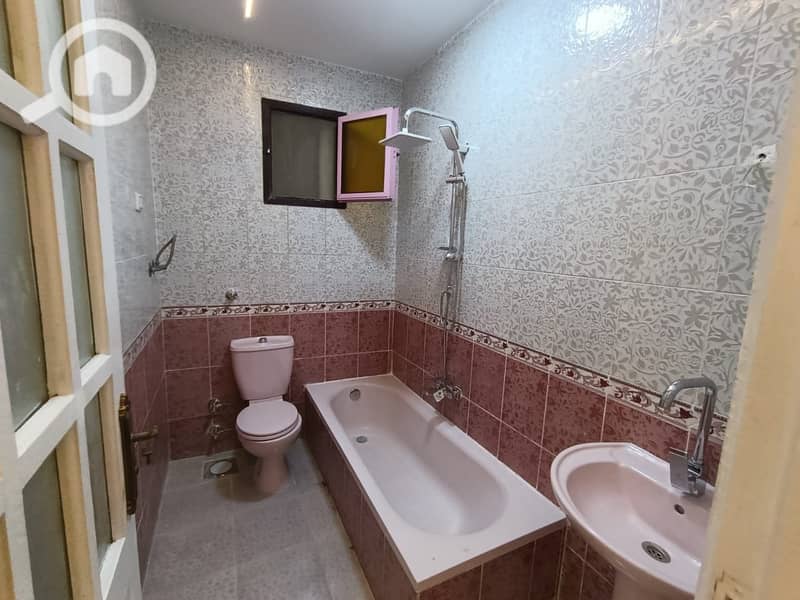 9 a23a70ff-a004-47bc-8376-1e7efa5a5dab. jpeg