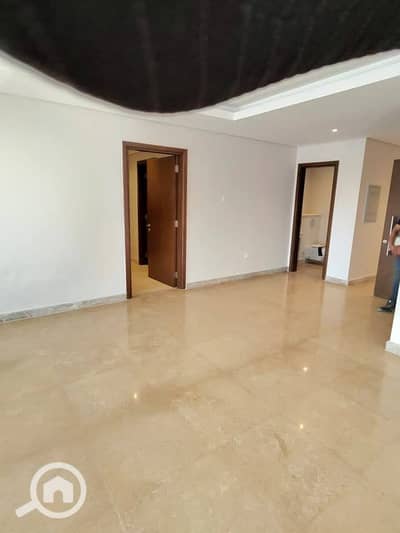 شقة 2 غرفة نوم للبيع في الشيخ زايد، الجيزة - FB_IMG_1739268298562. jpg شقة 2 غرفة نوم للبيع في الشيخ زايد، الجيزة - FB_IMG_1739268298562. jpg