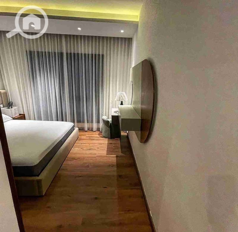 1000526303. jpg 1000526303. jpg