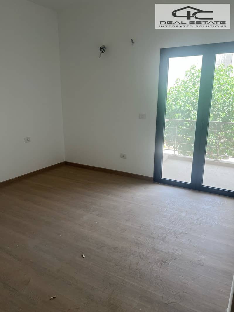 12 WhatsApp Image 2025-10-23 at 1.46. 45 PM (2). jpeg