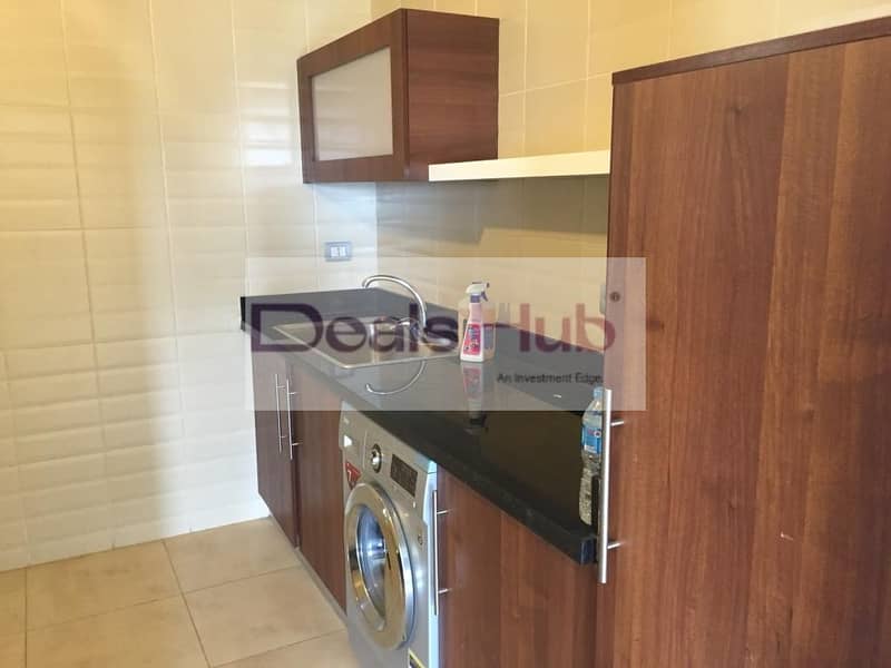 4 6d50b7d2-a174-45d9-8aff-5876931e2f0a. jpg