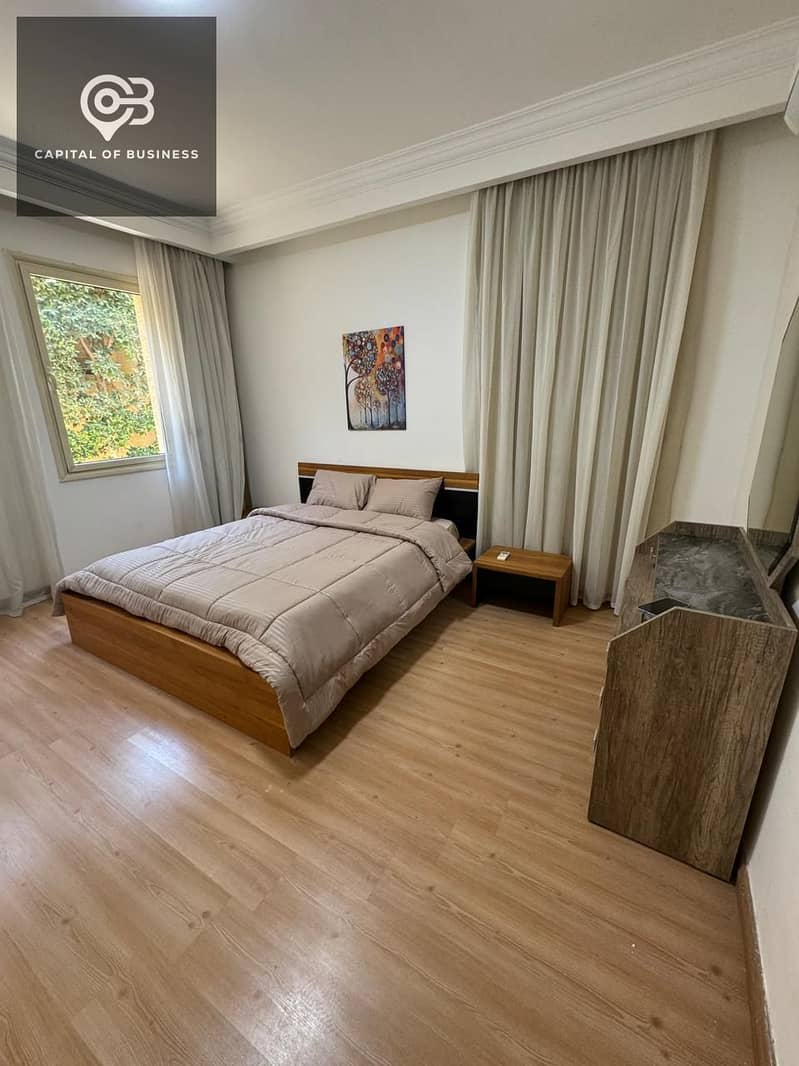 10 35d8d39d-00ee-4a0d-9dac-8a40531a8428. jpg