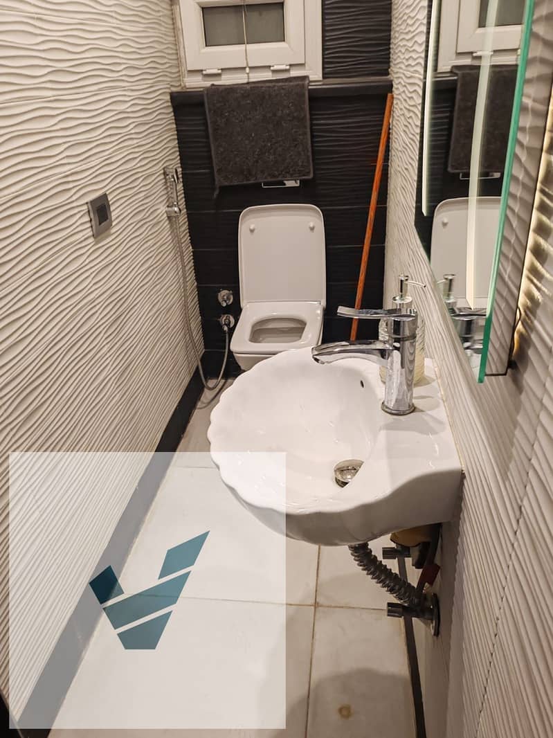 5 WhatsApp Image 2025-11-13 at 1.28. 30 PM (2). jpeg