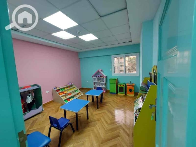 2 e4399f3d-44e4-432b-b8a3-259937b4e7e7. jpg