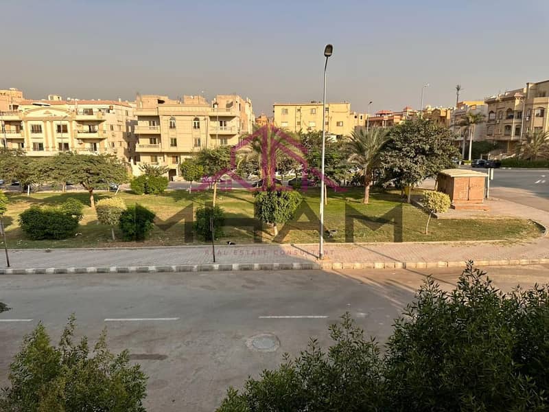 2 photo_5814222049394756358_y. jpg