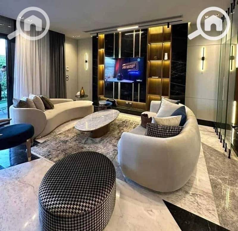 4 UEMCsNZSz3UmClU4guz93sCMiBfdP8QrL4hBzljl. jpg