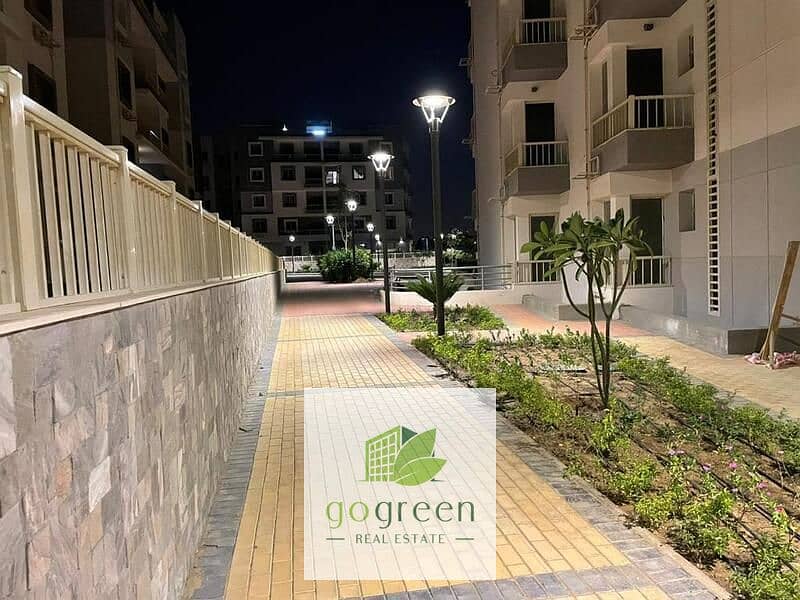 11 961696da-bbb0-41e0-bd44-ce91a4060a28. jpg