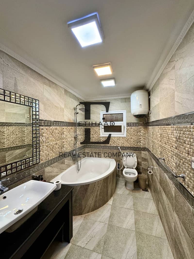 8 886429d9-6834-423d-af52-e0aba68b4b9c. jpeg