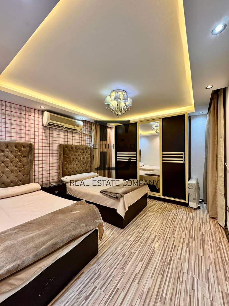 9 1f7063b7-825d-4c06-a665-c91b17fd8718. jpeg