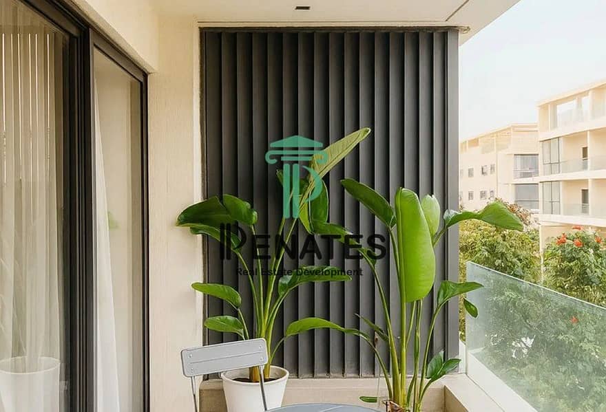 12 8180372-57d08o_11-13-2025_11-13-2025. jpg