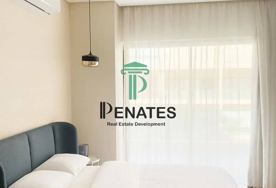 14 8180372-edb86o_11-13-2025_11-13-2025. jpg