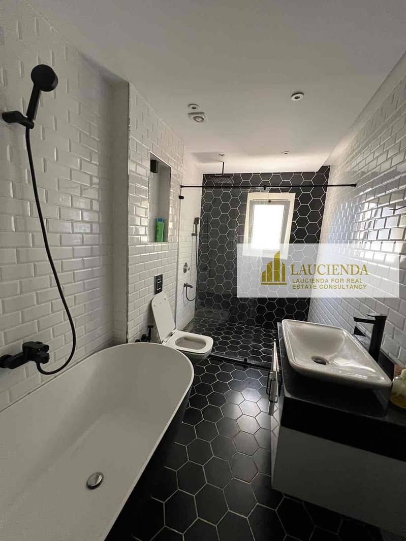 5 3b7254f4-fc0c-48fb-b2f0-5396c0ac8921. jpg