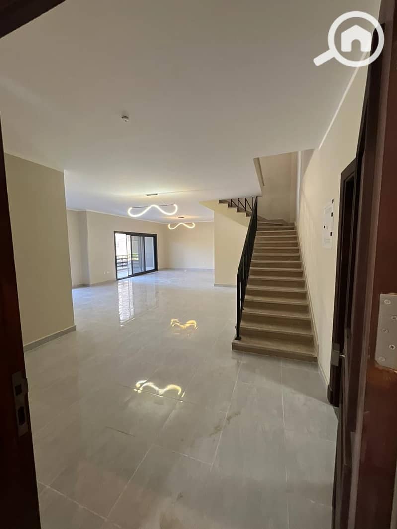 4 491ec2e6-cf1b-4c93-b478-84293214f3f4. jpeg