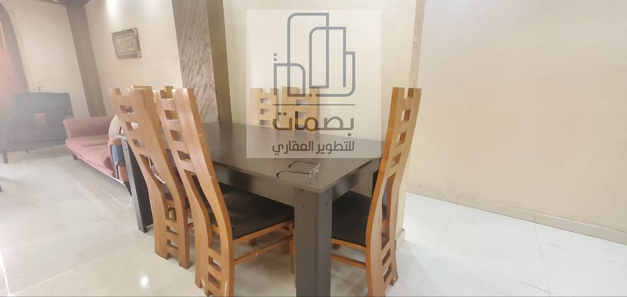 4 photo_5861969295309917551_y. jpg