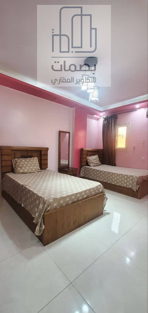 28 photo_5861969295309917576_y. jpg