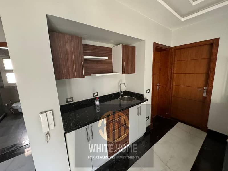 9 c7c95768-ea34-4616-9d9a-bf65f6ba3178. jpeg