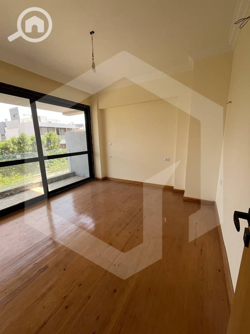 7 Patio Al Zahraa 7. jpg