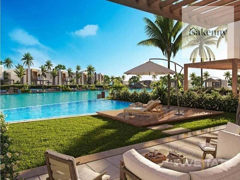 2 exterior-pool-view-hacienda-bay-water-villas-north-coast-palm-hills-2. jpeg