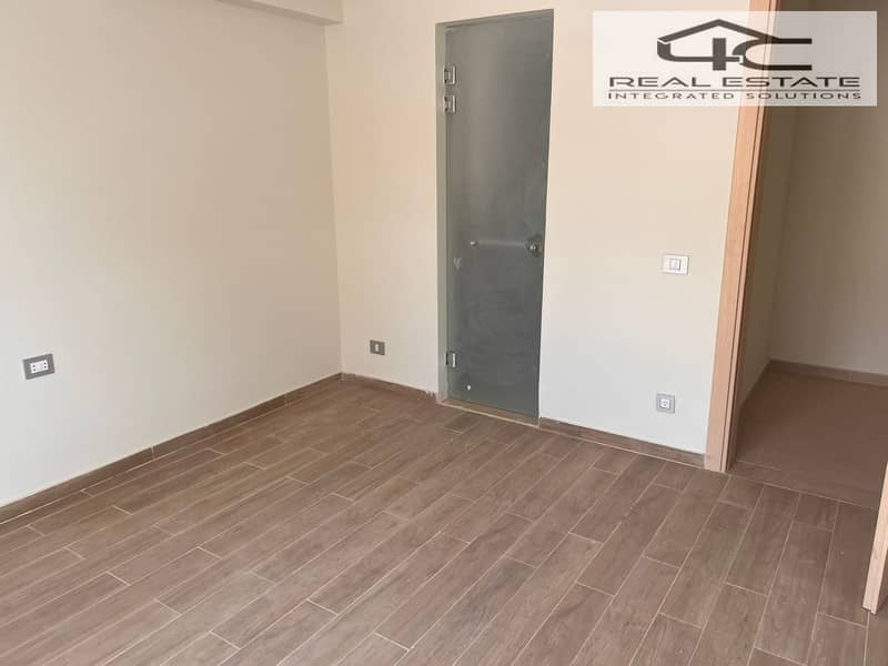 4 WhatsApp Image 2025-11-11 at 11.38. 54. jpeg