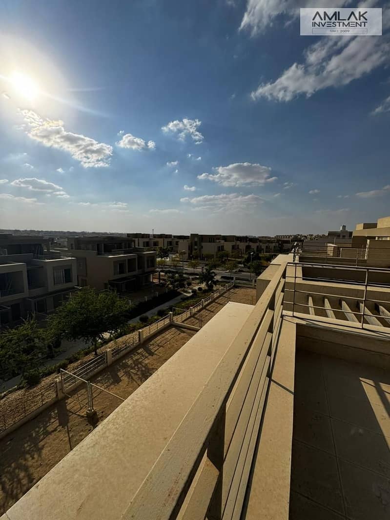 4 3c5199c5-053c-44f2-a018-fc613b020e57. jpeg