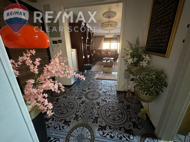 13 b2b1517f-8630-4e3b-9262-5ac7905d8d4a. jpg