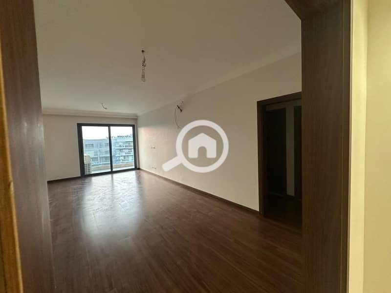 1000305754. jpg 1000305754. jpg