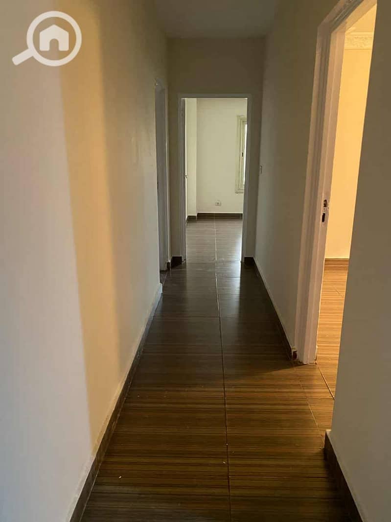 3 e54211e7-2bb1-43d5-a20c-cd511dfff8ee. jpg