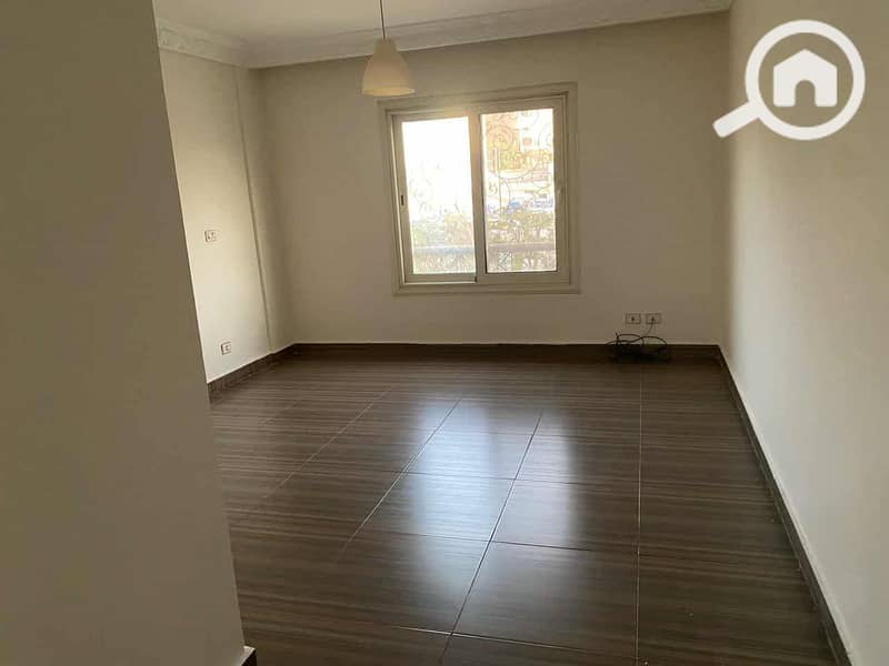 2 6a5c43b3-4366-41a5-b274-d57cc6aaf4fc. jpg