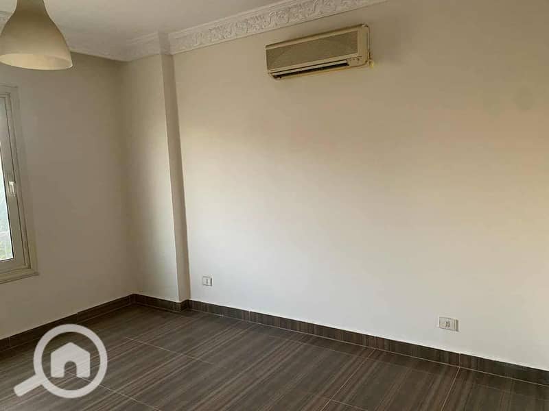 6 9e2046ad-e8b0-4050-bcd7-e83a188b7d77. jpg